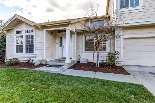 218 Del Valle Ct, Pleasanton, CA 94566-6233