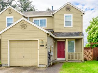 142 Skylar St, Beaverton OR  97124-2384 exterior