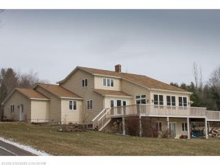 24 Loch Ln, Winthrop, ME 04364-3142