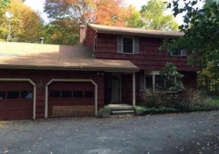 117 Dickinson Dr, Huntington, CT 06484-1609