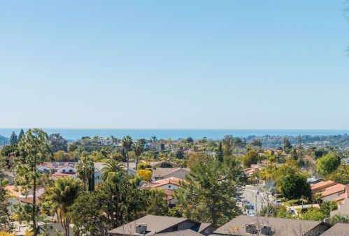 6613 Santa Isabel St, Carlsbad, CA 92009-5938