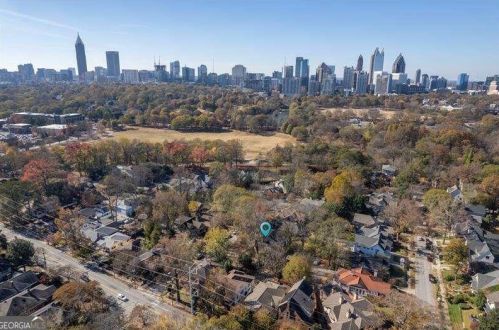 580 Elmwood Dr, Atlanta GA  30306-3642 exterior