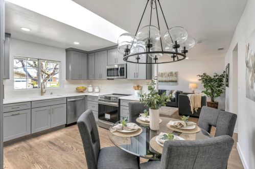 387 Smithwood St, Milpitas CA  95035-4126 exterior