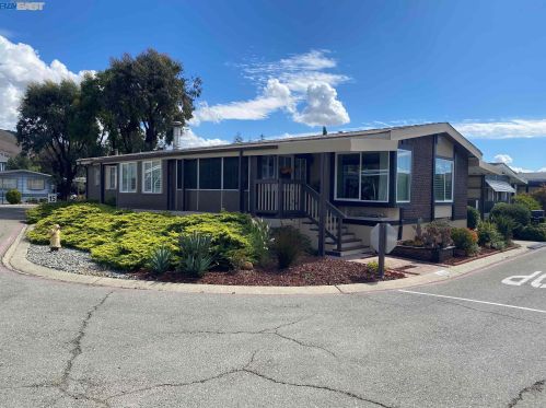 29048 Mendez Rd, Hayward, CA 94544-6033