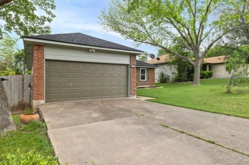216 Crystal Knoll Blvd, Georgetown, TX 78626-4777