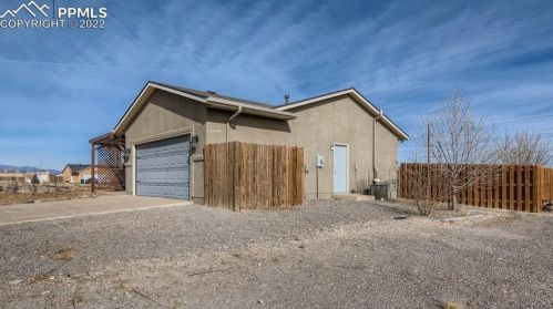 1111 Candlewood Ct, Pueblo, CO 81007-6540