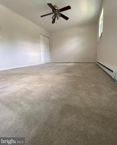 451 Coreopsis Dr, Lancaster PA  17602-1152 exterior