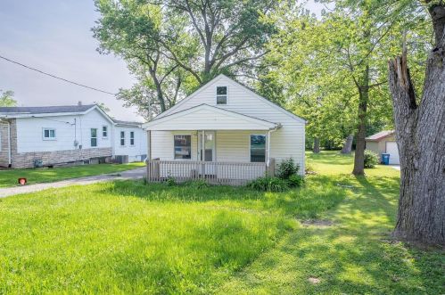 18 Shumate Ave, Hazelwood, MO 63043-2630