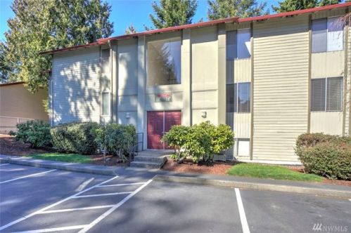 17514 151st Ave, Seattle WA  98058-8757 exterior