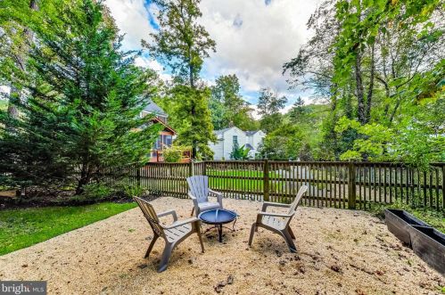 1506 Live Oak Dr, Silver Spring MD 20910-1543 exterior