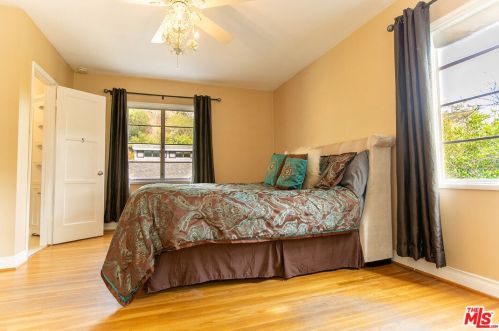 1463 Beaudry Blvd, Glendale CA  91208-1707 exterior