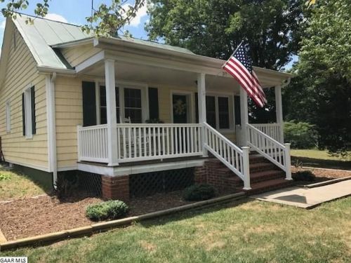 37 Mine Branch Rd, Crimora, VA 24431-2503