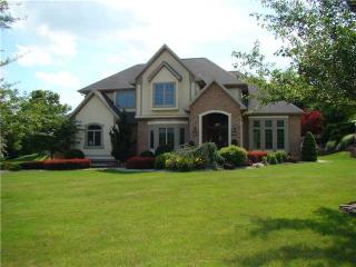 11 Arbor Ct, North Huntingdon, PA 15642-5700