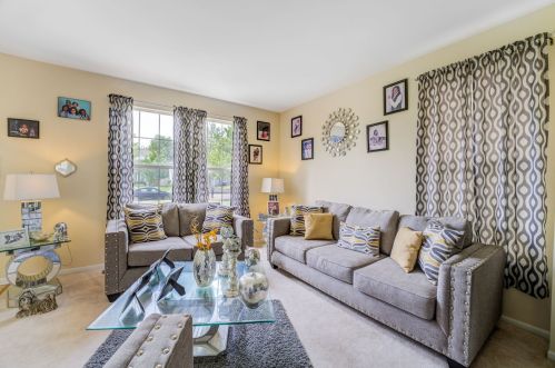 12219 Shagbark Dr, Plainfield, IL 60585-5462
