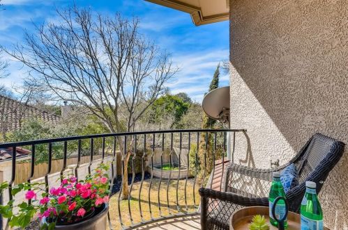 10304 Dalea Vista Ct, Austin TX  exterior