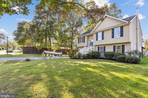 7636 Jeannine Ave, Riviera Beach, MD 21122-3548