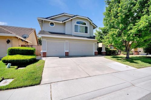 8835 White Peacock Way, Elk Grove, CA 95624-3714
