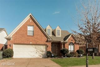 4832 Ashcroft Dr, Memphis TN  38125-3481 exterior