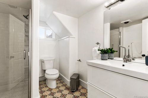 2059 Vine St, Denver CO 80205-3530 exterior