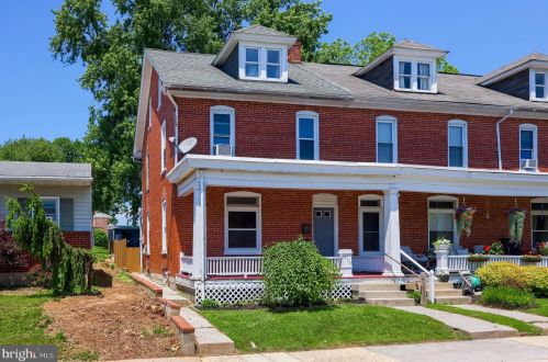 204 Terrace Ave, Ephrata, PA 17522-2064