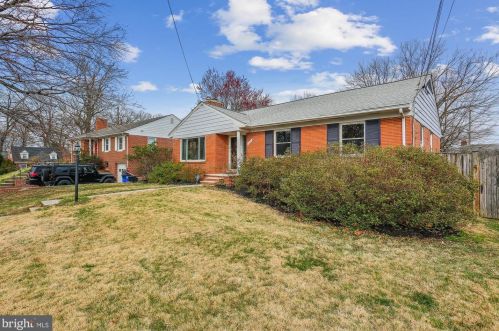 9713 Saxony Rd, Silver Spring, MD 20910-1418