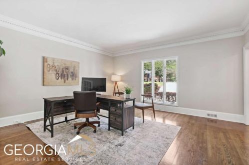 280 Cameron Ridge Dr, Atlanta GA  30328-4709 exterior