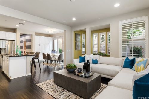 129 Pathway, Irvine CA  92618-8846 exterior