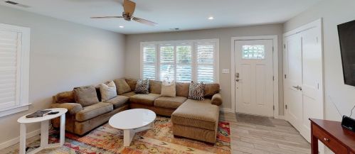 27 21st Ave, Isle Of Palms SC  29451-2384 exterior