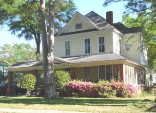 206 Minor Ave, Montezuma, GA 31063-1330