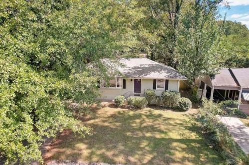 2612 Blount St, Atlanta GA  30344-6716 exterior