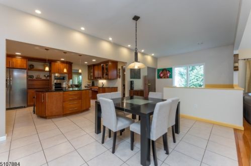 2 Brookview Cir, Dover NJ  07869-4636 exterior