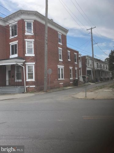 328 17th St, Harrisburg, PA 17104-1127