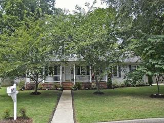 4704 Condor Dr, Chesapeake, VA 23321-1323