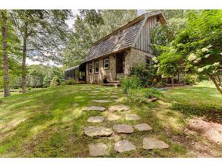 9 Shippee Schoolhouse Rd, Scituate, RI 02825-1628
