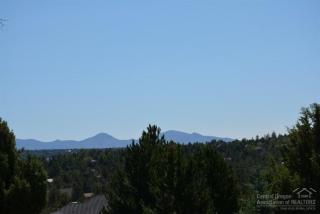 8211 Sora Ct, Eagle Crest, OR 97756-8395