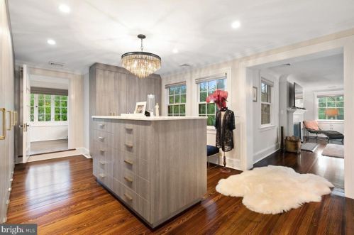 29 Cleveland Ln, Princeton NJ  08540-3049 exterior