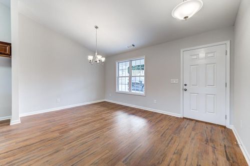 121 Angela Ln, Dawsonville, GA 30534-3924