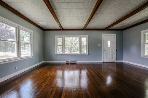 101 Wisconsin Ave, Addison, IL 60101-3831