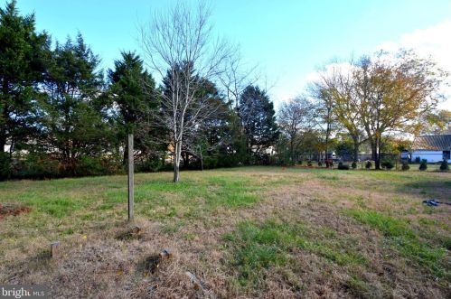 213 Main St, Fruitland MD 21826-1944 exterior