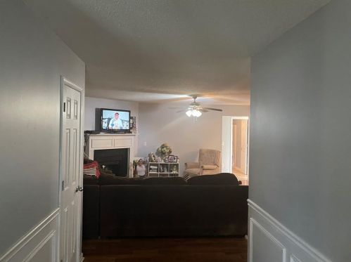 5849 El Segundo Way, Atlanta GA  30349-7519 exterior