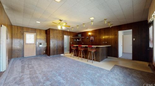 132 Broadbent Dr, Riverside CA  92507-4809 exterior