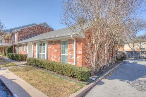 1029 Roaring Springs Rd, Fort Worth TX  76114-4415 exterior