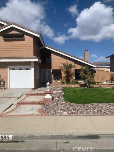 9585 Newfame Cir, Santa Ana, CA 92708-1040