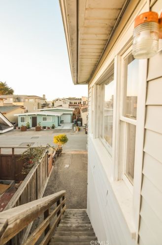 56 Gracia Ave, Cayucos, CA 93430-1950