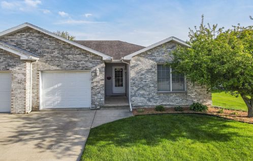 200 Mcguire Dr, Manteno, IL 60950-1571