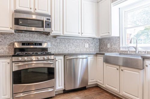 8545 Hope Mews Ct, Atlanta GA  30350-2959 exterior