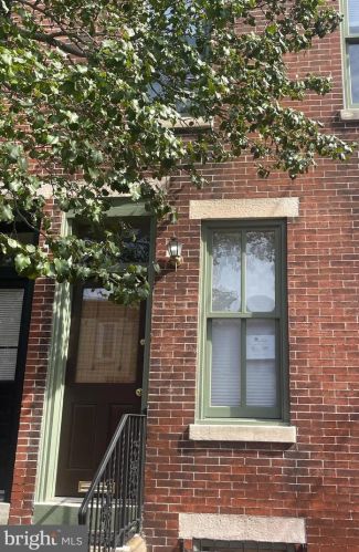 326 Point St, Camden NJ  08102-1640 exterior