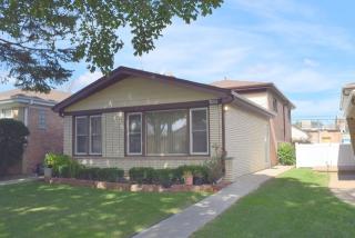 3920 Jerome Ave, Skokie, IL 60076-3925
