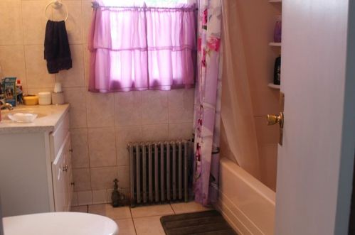 156 Haswill St, Warwick, RI 02889-8831