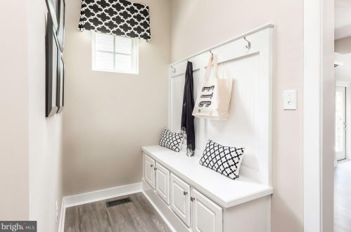 41 Winifred Dr, Hanover PA 17331 exterior